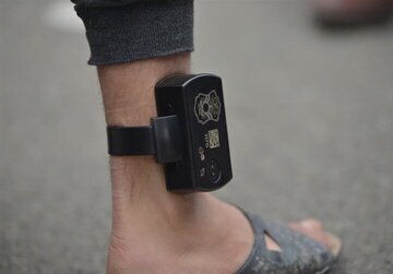 موبایل قاپی با پابند الکترونیکی در تهران