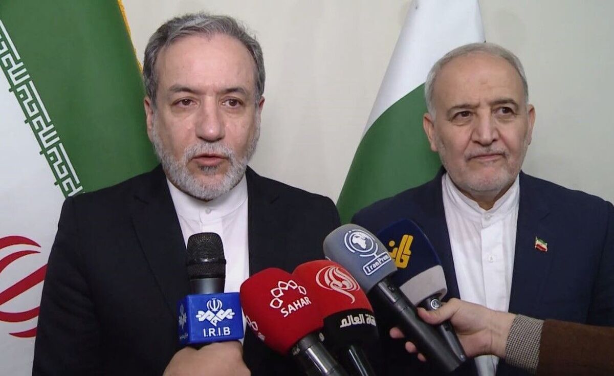 عراقچی: راهکار‌های وزیرخارجه عمان درباره مذاکرات در حال بررسی است