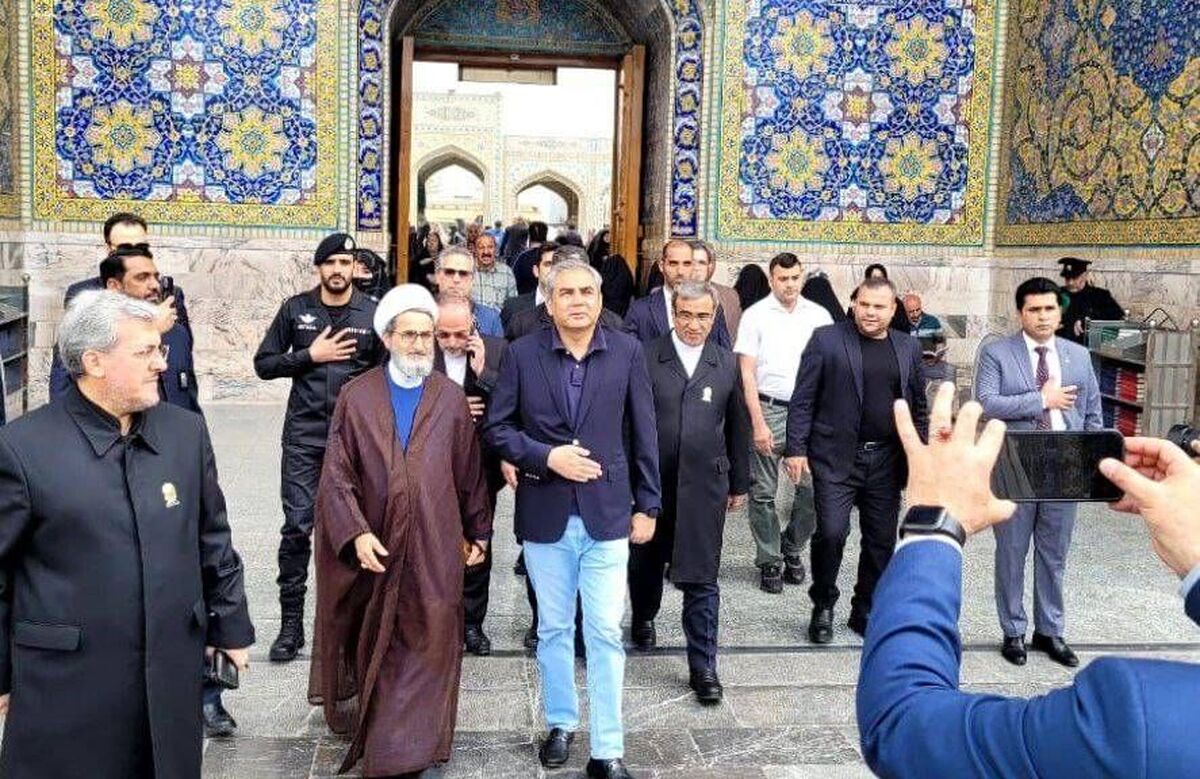 ۲ مقام پاکستان وارد ایران شدند