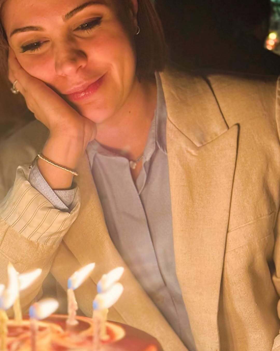 عکس/تیپ متفاوتِ ناهید مسلمی در تولد دخترش شیدا عکس/تیپ متفاوتِ ناهید مسلمی در تولد دخترش شیدا