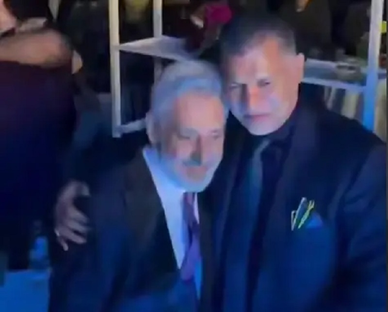 عکس/دیدار صمیمی علی دایی و ابی در لس‌آنجلس