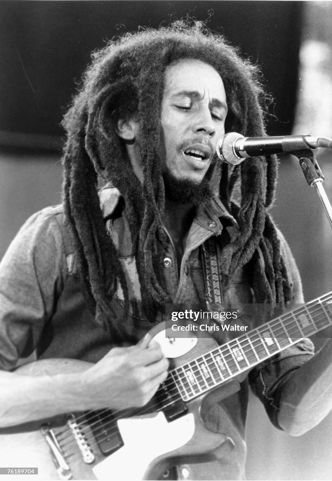 عکس/ «باب مارلی» خواننده جامائیکایی در ۲۵ سالگی