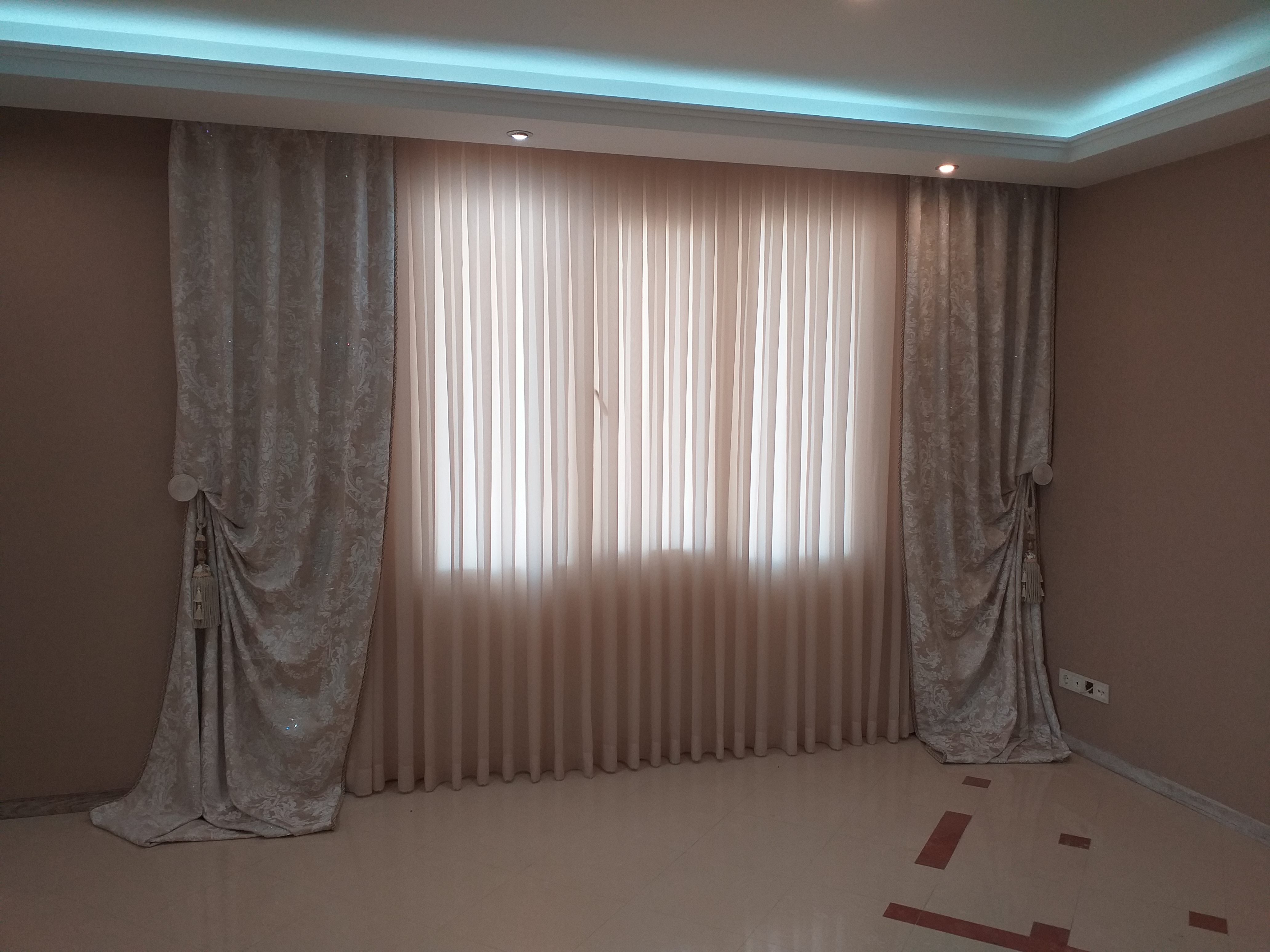 پرده کلاسیک