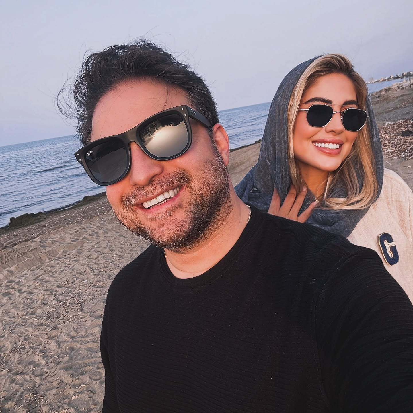 عکس/قاب عاشقانه بابک جهانبخش و همسرش در شمال عکس/قاب عاشقانه بابک جهانبخش و همسرش در شمال