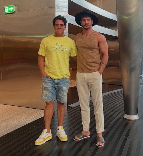 عکس/تی‌شرت ۸۰ میلیون تومانی بر تن محمدرضا گلزار