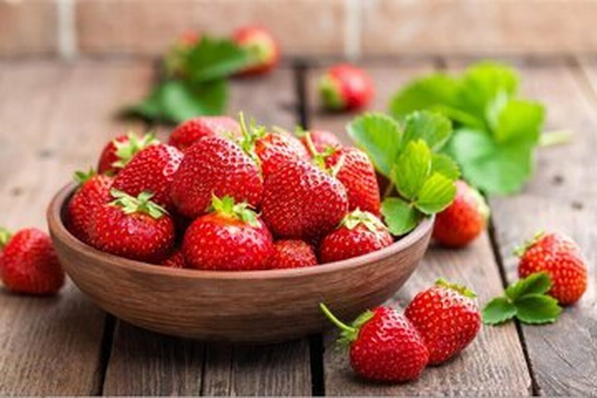 خواص ضدالتهابی و ضدباکتریایی این میوه سرخ رنگ
