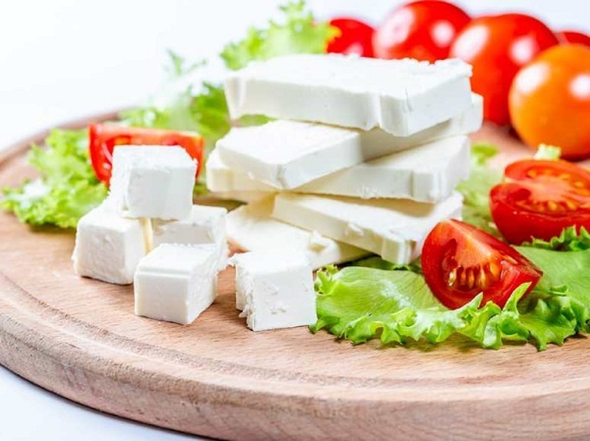 پنیر را با این ۱۶ ماده غذایی نخورید!