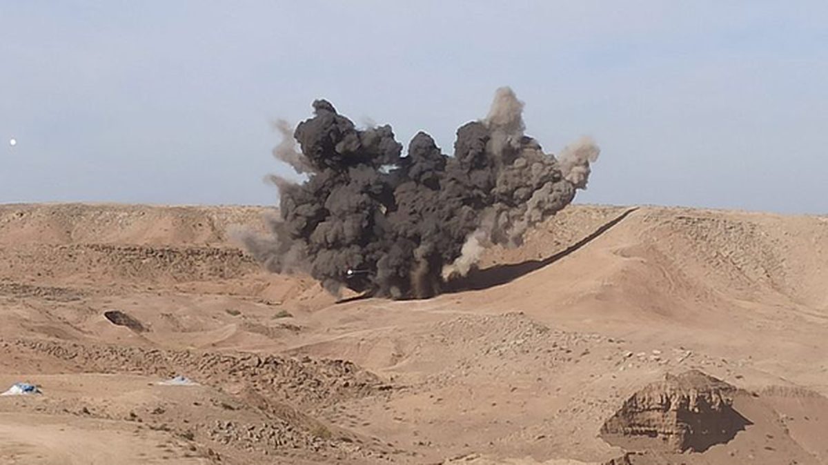 انهدام بقایای مهمات جنگ ۱۲ روزه در قلاویزان ایلام