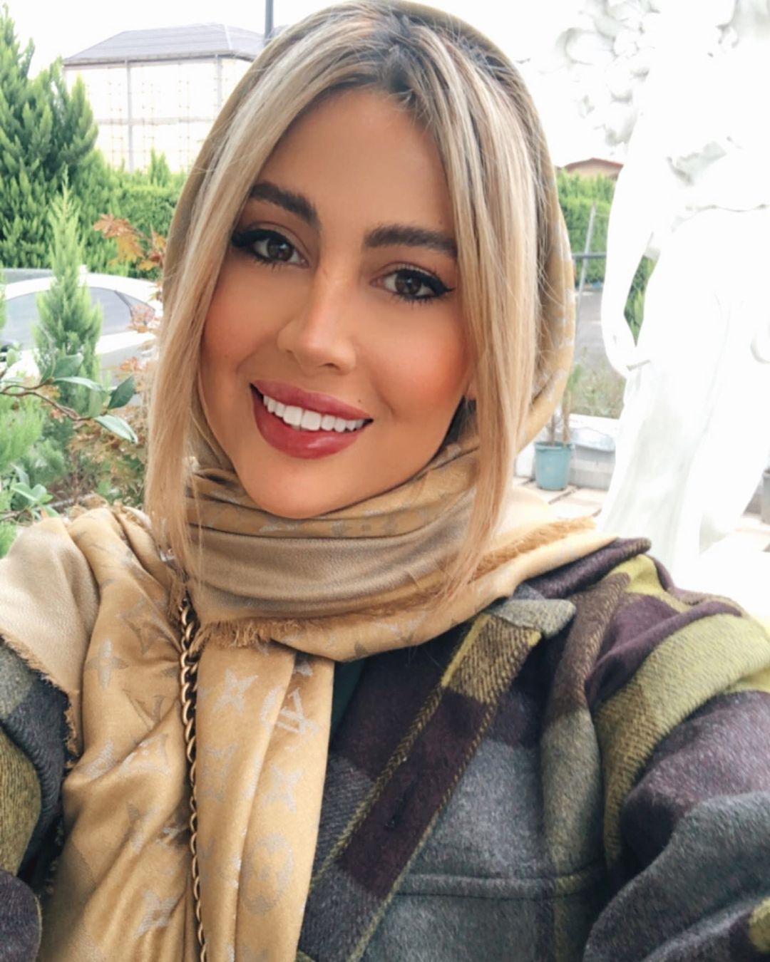 عکس/استوری‌های همسر بابک جهانبخش از سفر به کیش