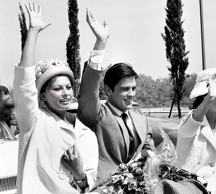 عکس/تصاویری از سوفیا لورن و آلن دلون در سال ۱۳۴۰