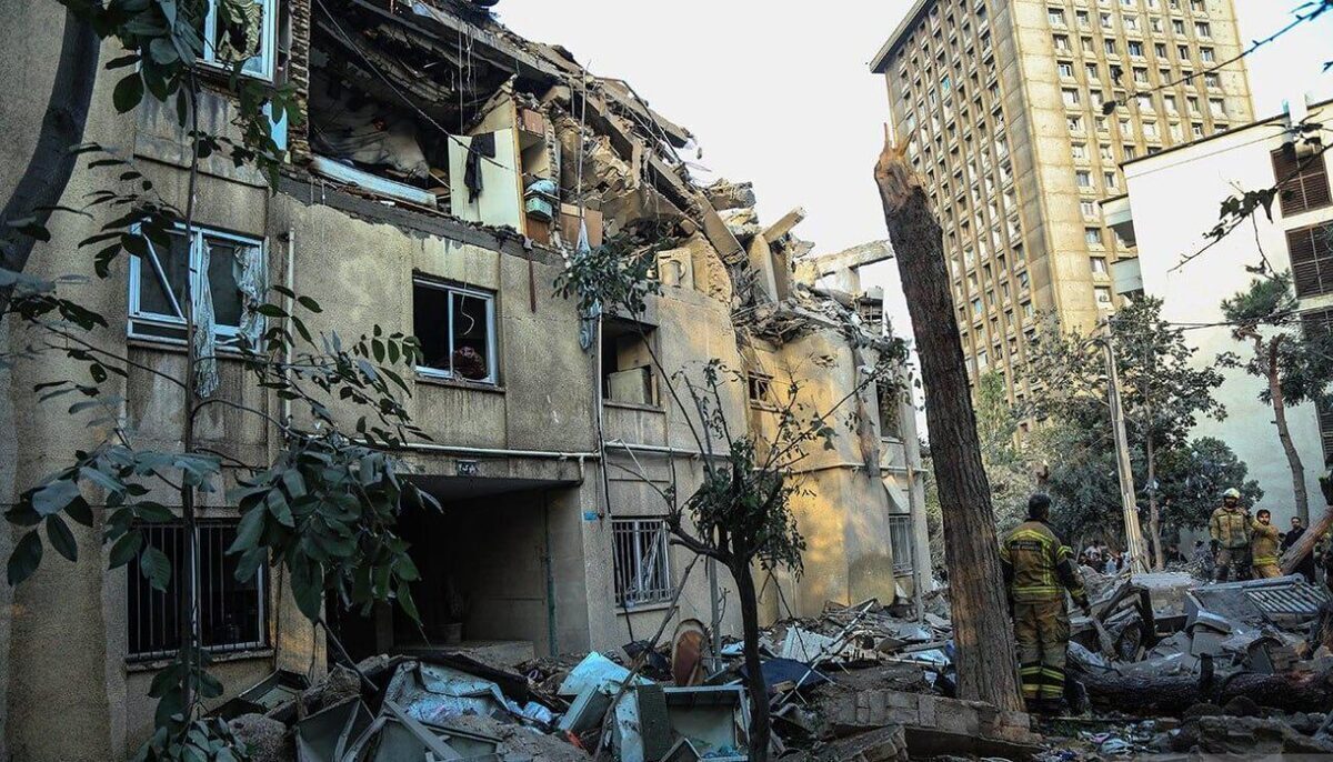 پاسکاری خسارت‌دیدگان جنگ 12 روزه بین شهرداری و دولت/ قول و قرار‌ها چه شدند؟