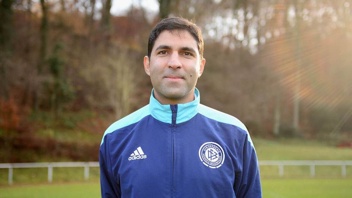 وحید هاشمیان و متد سخت‌گیرانه او در نقل و انتقالات پرسپولیس!