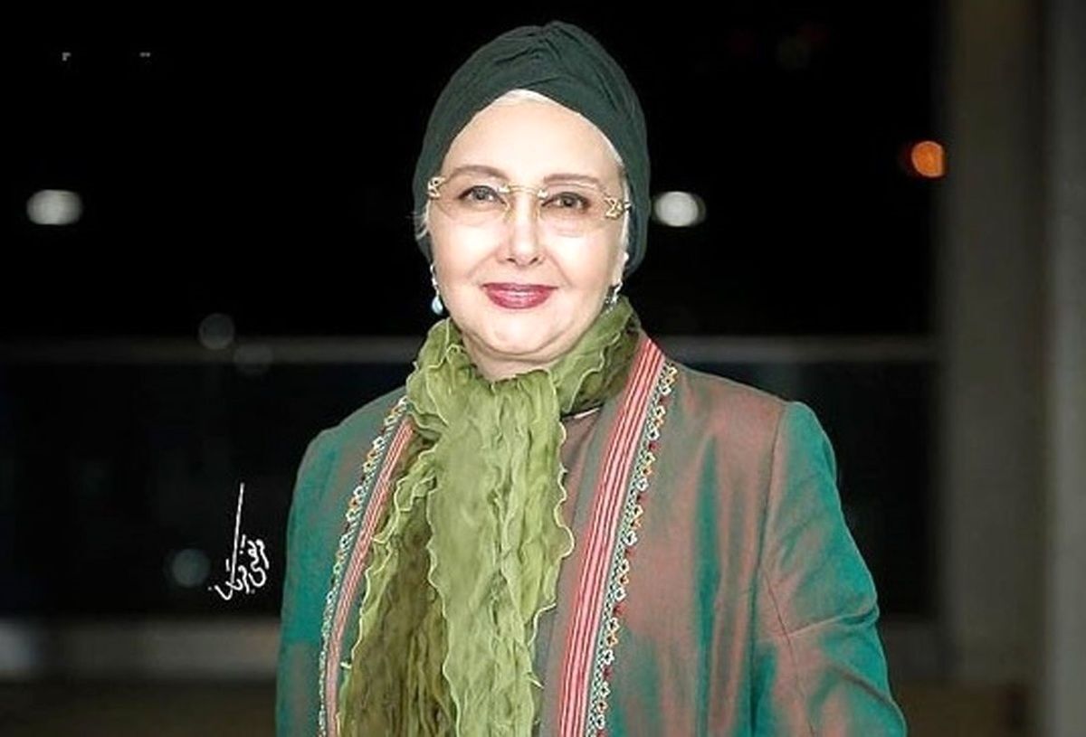 /26699168/عکس-تصویری-از-کتایون-ریاحی-در-.html