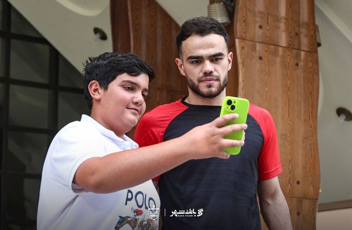از اوستون اورونوف چه خبر؟