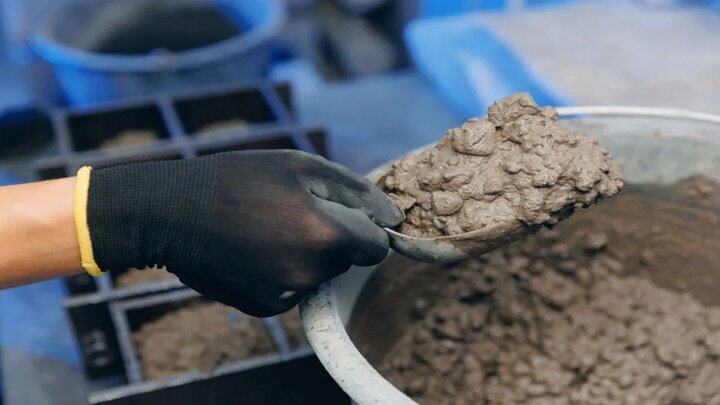 تبدیل شن‌های کم‌ارزش بیابان به مصالح ساختمانی