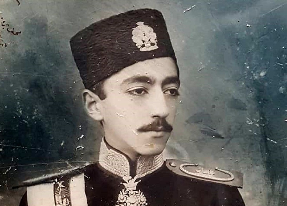 عکس/ «احمدشاه و ولیعهدش» در کنار همکلاسی هایشان در دبستان؛ دهه ۱۲۸۰