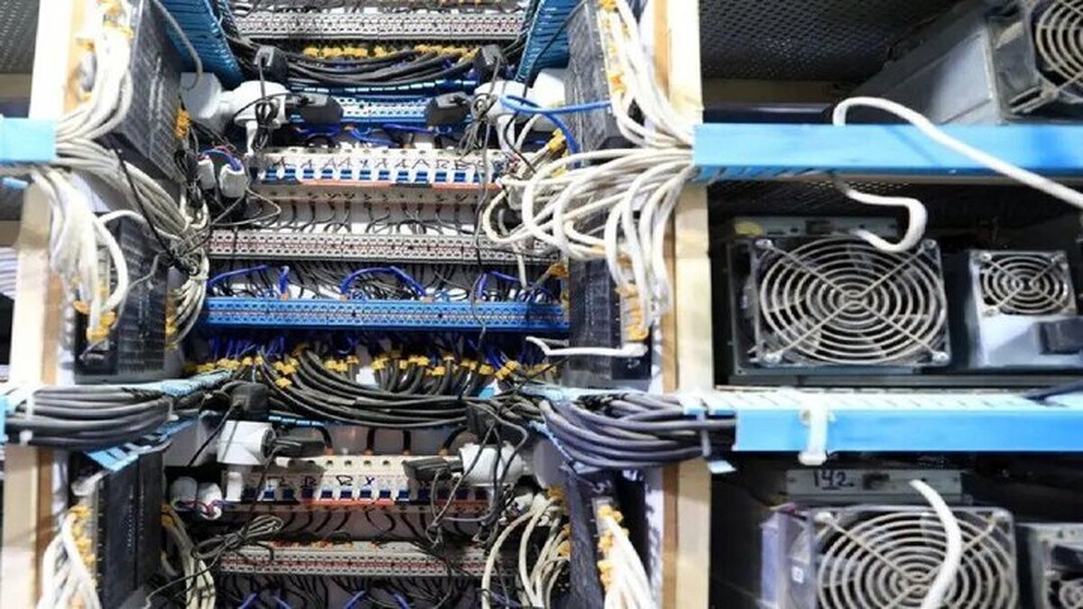 شرکت توانیر: کاهش ۲۴۰۰ مگاوات بار شبکه برق با قطع اینترنت