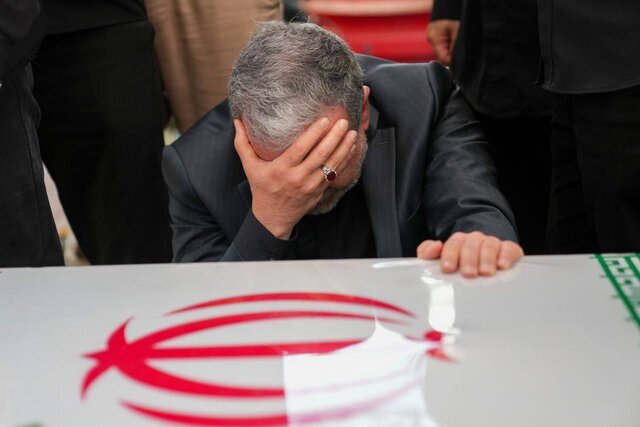 عراقچی: ایران با واژه تسلیم بیگانه است