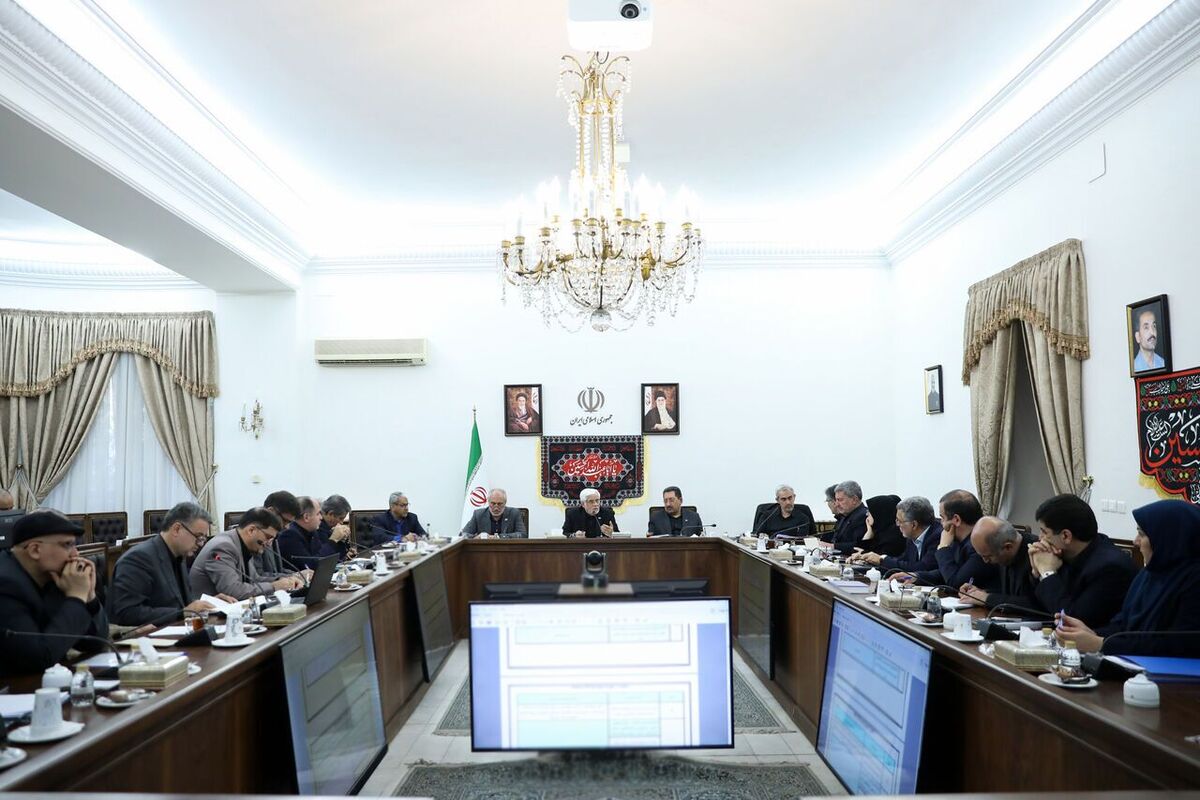عارف: هرگونه افزایش قیمت کالا و خدمات تا اطلاع ثانوی ممنوع است