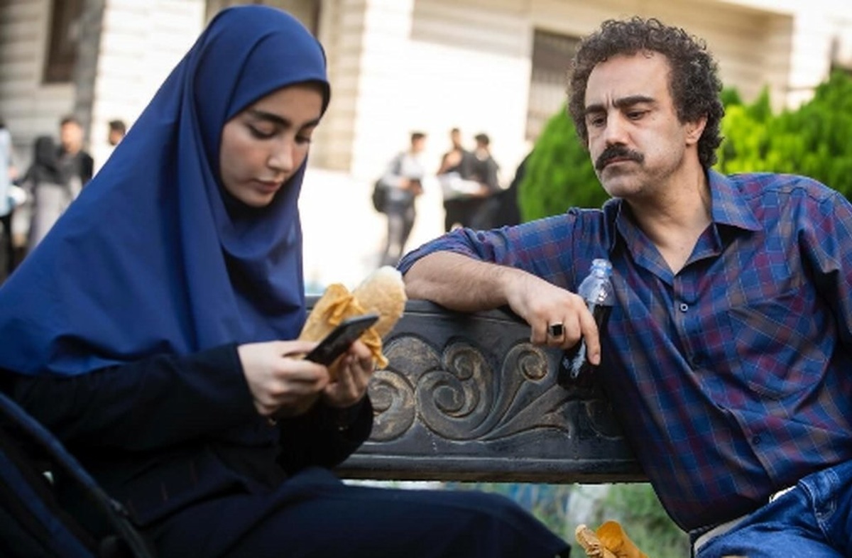 عکس/سلفی پربازدید سارای سریال پایتخت در اتاق گریم