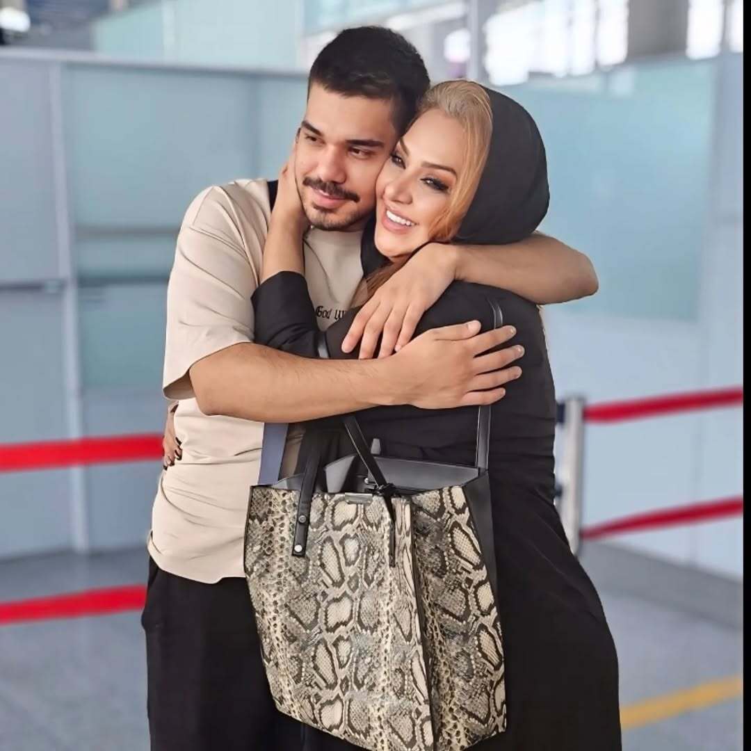 عکس/قاب احساسی نسرین مقانلو در آغوش پسرش عکس/قاب احساسی نسرین مقانلو در آغوش پسرش