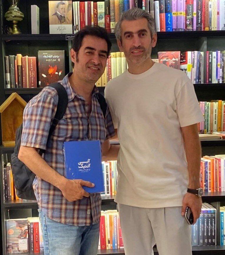 عکس/حضور سوپراستار سینما در کتابفروشی ۸ شاکی عکس/حضور سوپراستار سینما در کتابفروشی ۸ شاکی