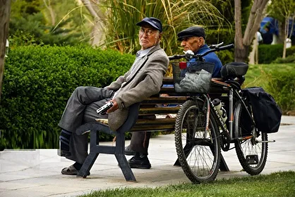 نشانه‌های یک بحران جدی؛ از عدم پرداخت معوقات تا مستمری‌های زیر خط فقر