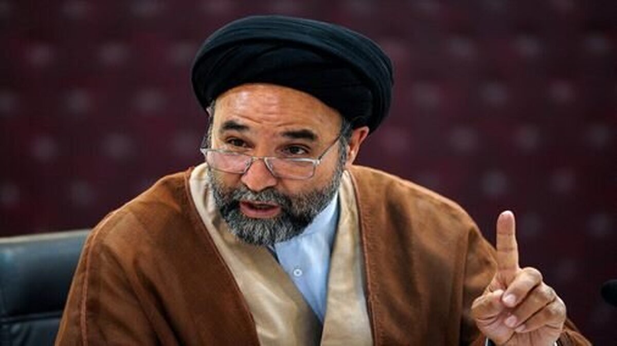 نماینده ارومیه: مسئولین باید از خطر خشک شدن دریاچه ارومیه بترسند
