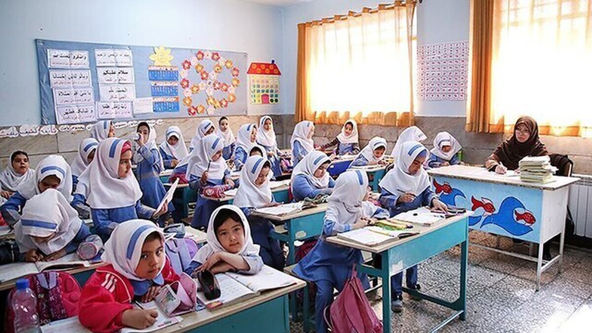وجود کلاس‌های ۵۰ نفره در خوزستان/ ۷ شهر جزو مناطق قرمز سرانه آموزشی