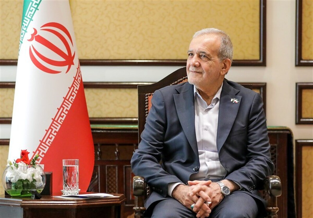 بازدید پزشکیان از مرکز پایش و دیسپچینگ برق کشور