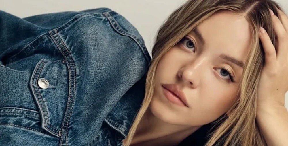 چرا تبلیغ سیدنی سوئینی این قدر جنجالی شد؟