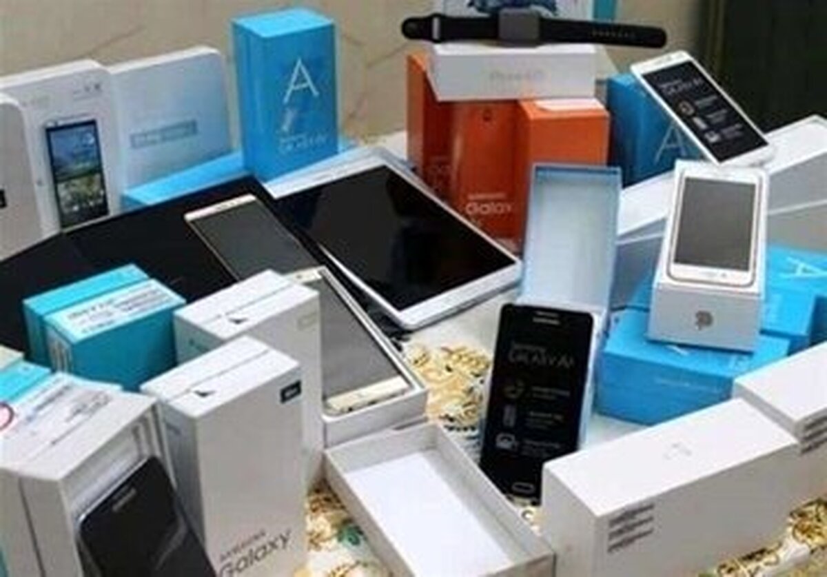 واردات تجاری موبایل ۲۵ درصد افت کرد