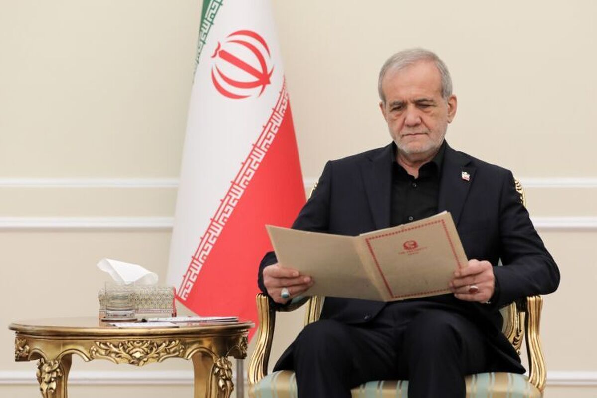 پزشکیان در آیین دریافت استوارنامه سفرای جدید ۹ کشور چه گفت؟