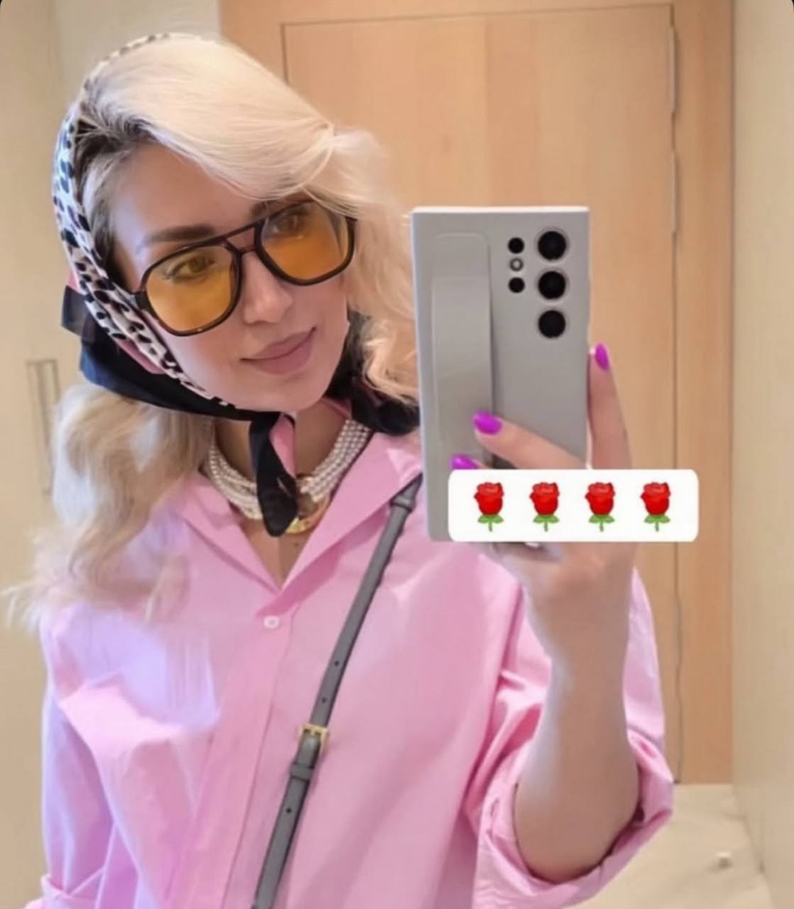 عکس/استایل شیک همسر بهرام رادان در سلفیِ جدیدش