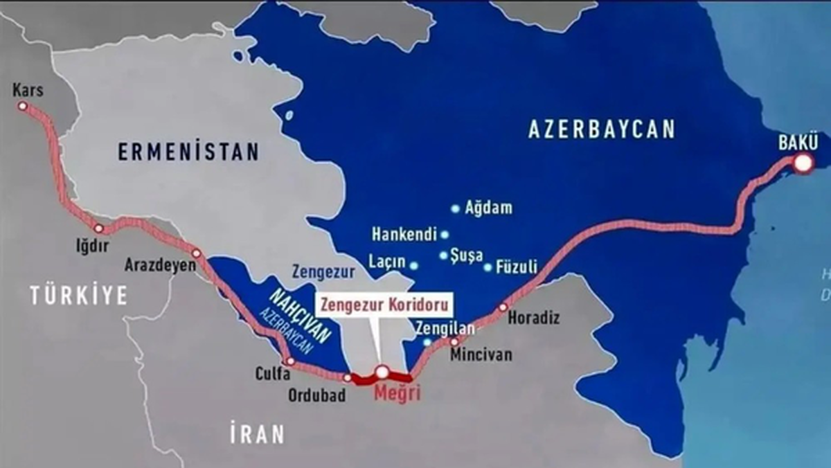 انتقاد فواد ایزدی از دولت پزشکیان بخاطر توافق ارمنستان و آذربایجان