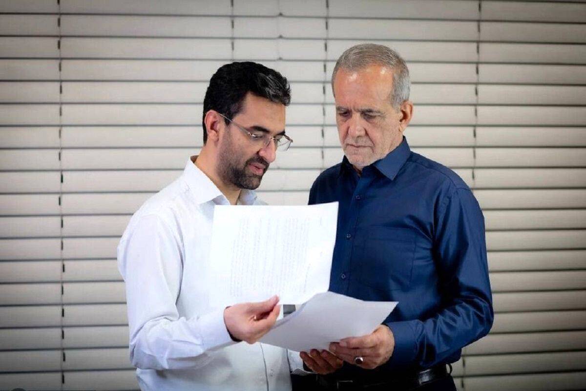 انتقاد آذری جهرمی از اظهارات پزشکیان درباره مذاکرات ایران و آمریکا