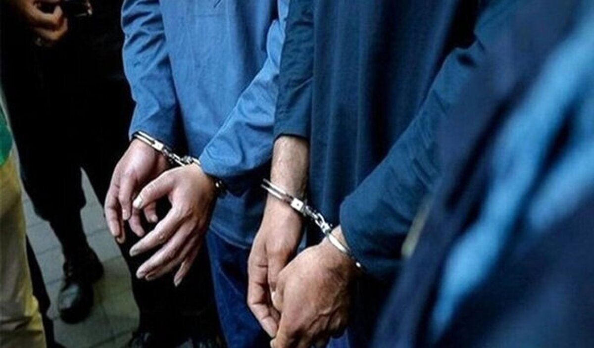 مأمور قلابی در خیابان آزادی دستگیر شد