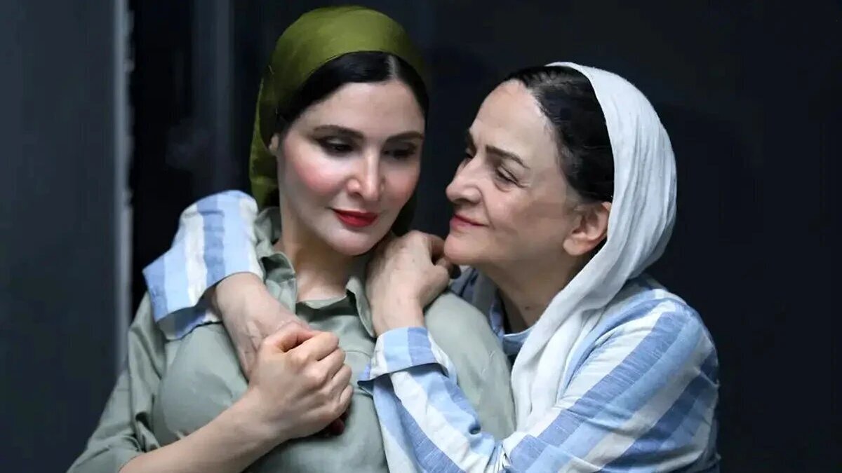 تماشاگران نمایش جدید گلاب آدینه چه می‌گویند؟