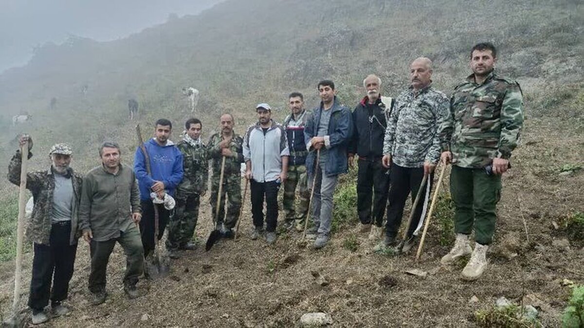 حدود ۱۵ هکتار از مراتع چالوس در آتش سوخت