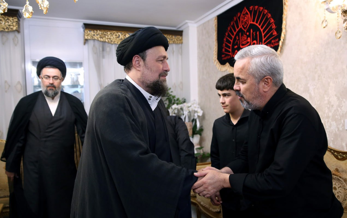 دیدار سید حسن خمینی با خانواده شهید باقری