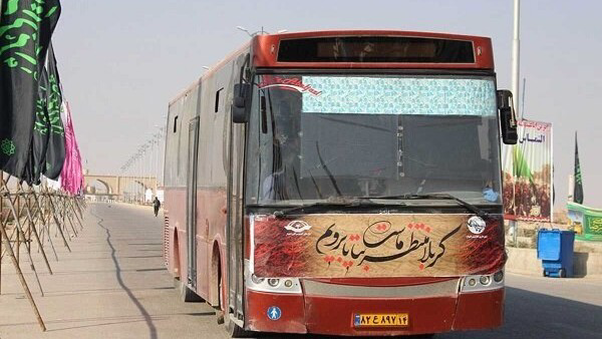 وزیر راه: اتوبوس برای جابه‌جایی زائران اربعین تأمین می‌شود