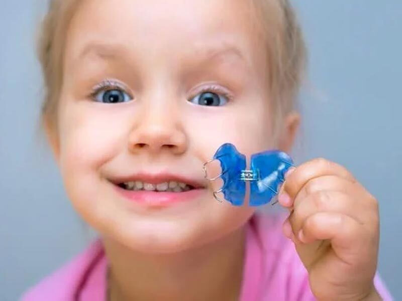 چرا ۷ سالگی بهترین سن برای درمان ارتودنسی است؟ چرا ۷ سالگی بهترین سن برای درمان ارتودنسی است؟