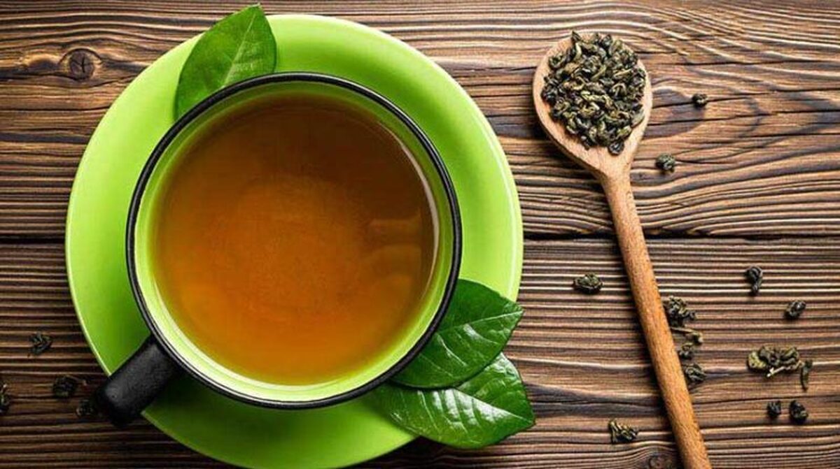 تاثیر مصرف منظم چای سبز بر کاهش استرس و بهبود عملکرد مغز