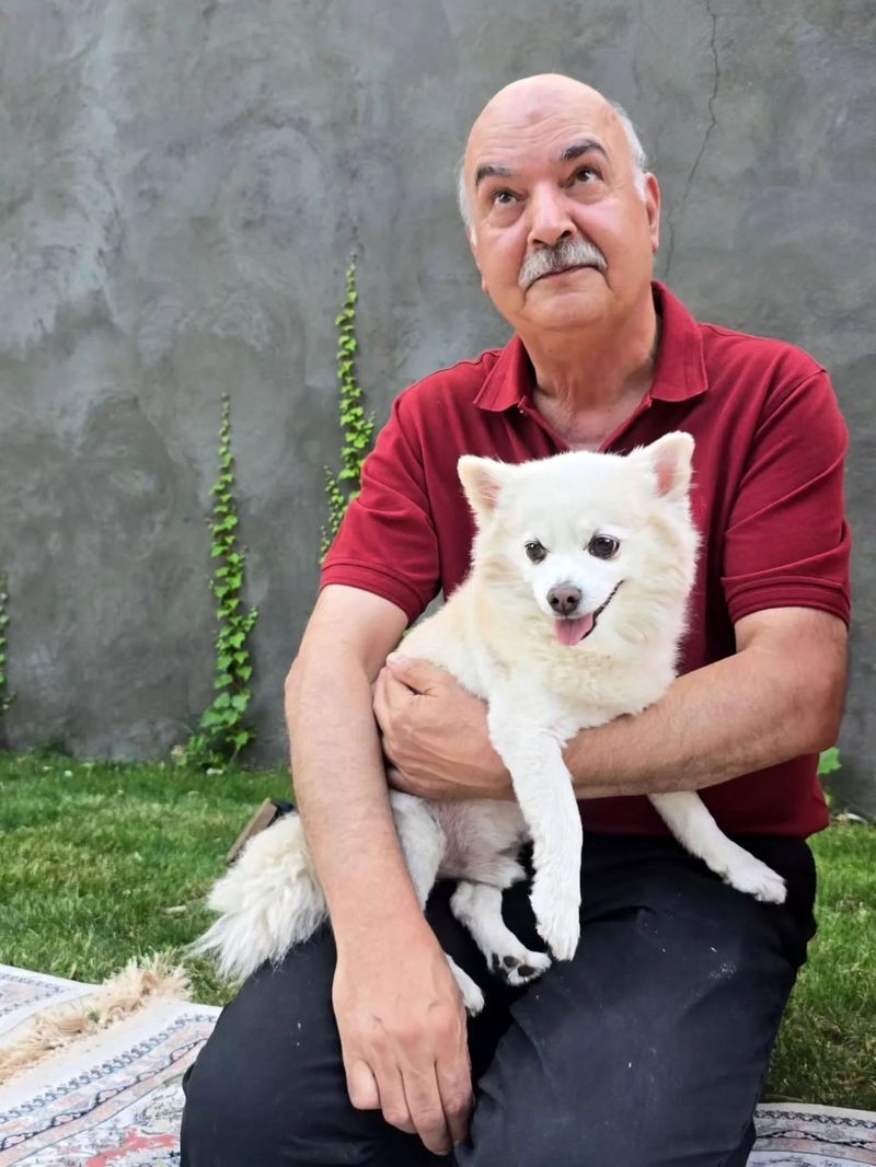 عکس متفاوت ایرج طهماسب با حیوان خانگی‌اش