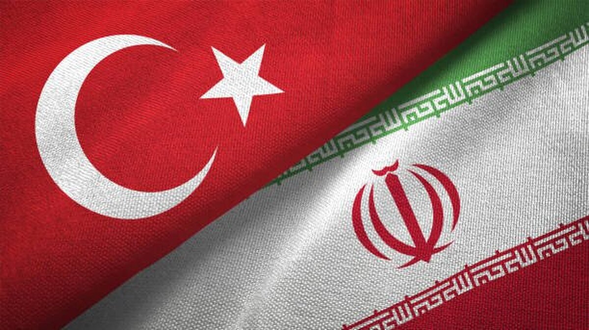 مذاکره رؤسای گمرکات ایران و ترکیه/ مشکل صاحبان کشنده و کامیونهای موجود در ترکیه حل میشود؟