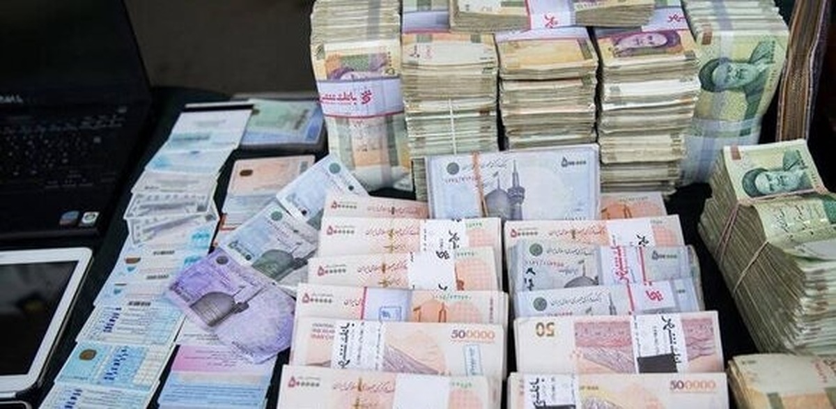 نقدینگی ۳۲ درصد بیشتر شد