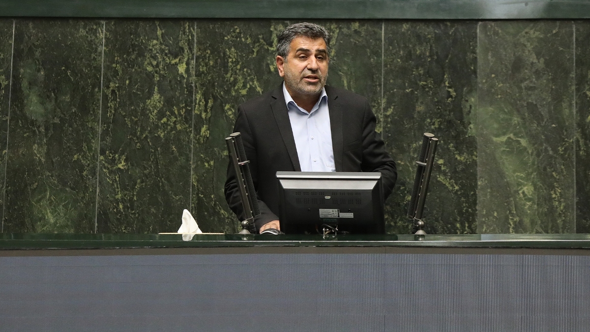بابایی کارنامی: کاغذ و چوب مازندران به دلیل به توجهی دولت و عدم نقدینگی تولید ندارند