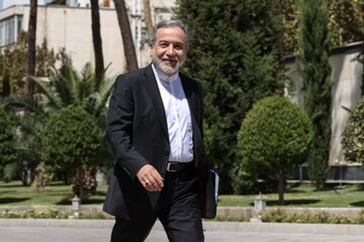 آغاز گفتگوی تلویزیونی وزیر امور خارجه