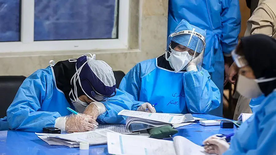 این همه فساد و زیرمیزی/ چرا پرستاران را محاکمه می‌کنید؟