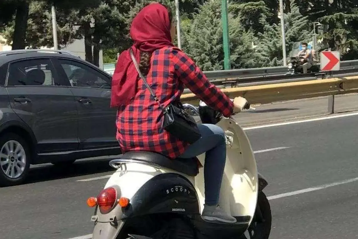 دولت لایحه‌ای برای موتورسواری بانوان تنظیم کرد